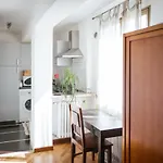 Skyline Terrace باري