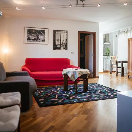 Centro, Bivani Con Terrazzo. Bari